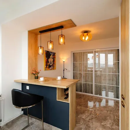 Modern With View *